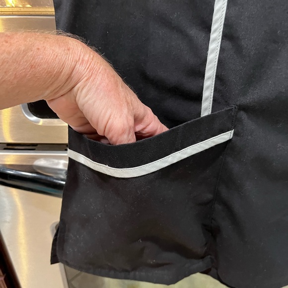 NFL Raiders scrub top - Picture 3 of 7